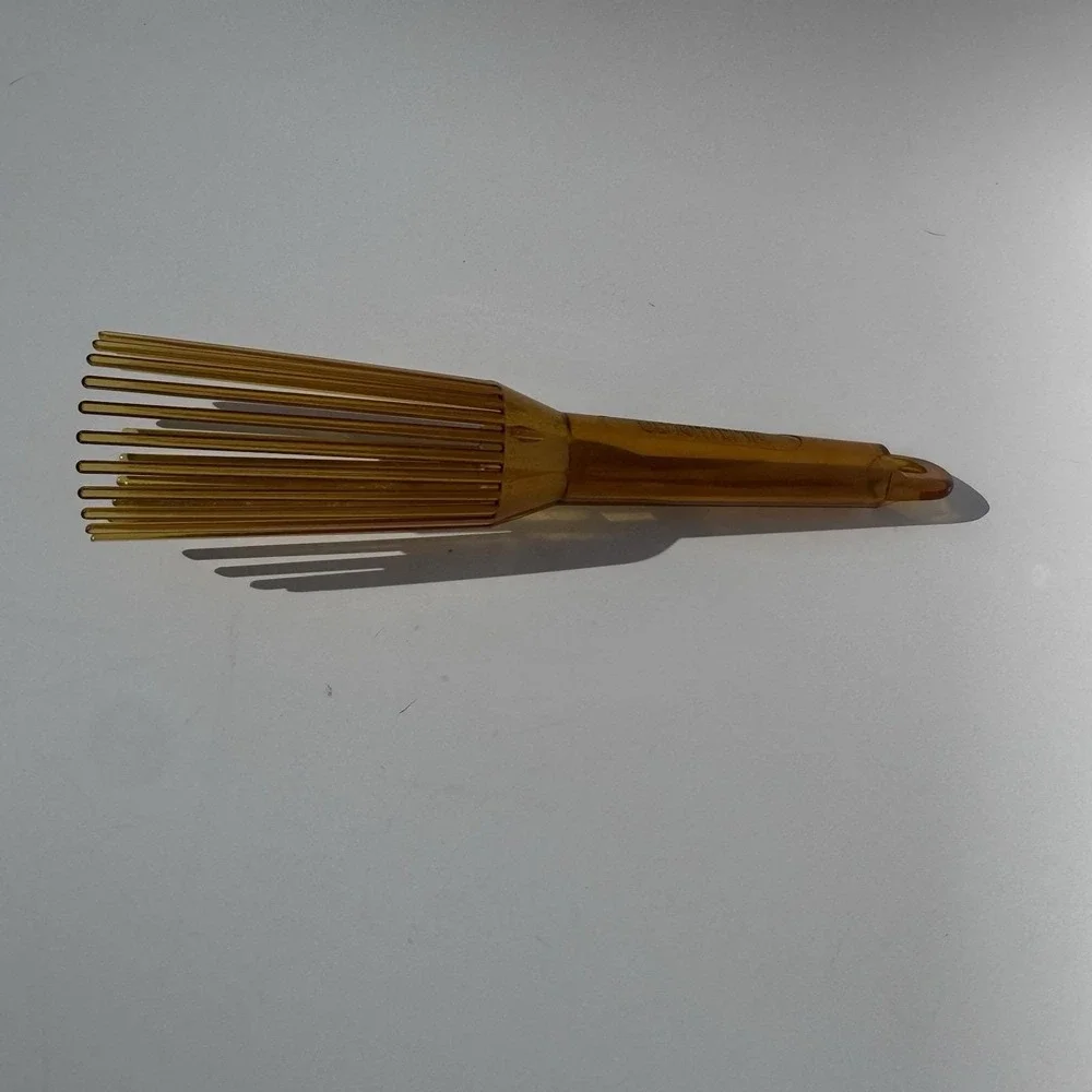 Ultratemp Amber Whisk by Robinson Knife Vintage Kitchen Excellent Condition MCM
